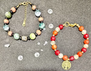 Bracelets artisanaux: Agate mousse et bois/ Cornaline et Citrine Naturelle.