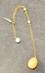 Pendule artisanal en Jade jaune